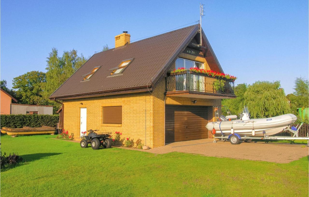 Cozy Apartment In Nowe Warpno With Wifi Екстер'єр фото